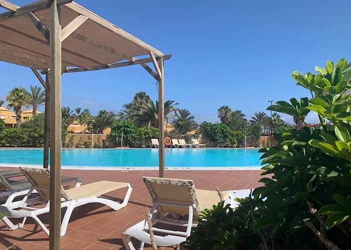 Bedroom With Shared Bathroom And Swimming Pool Couette-café Corralejo